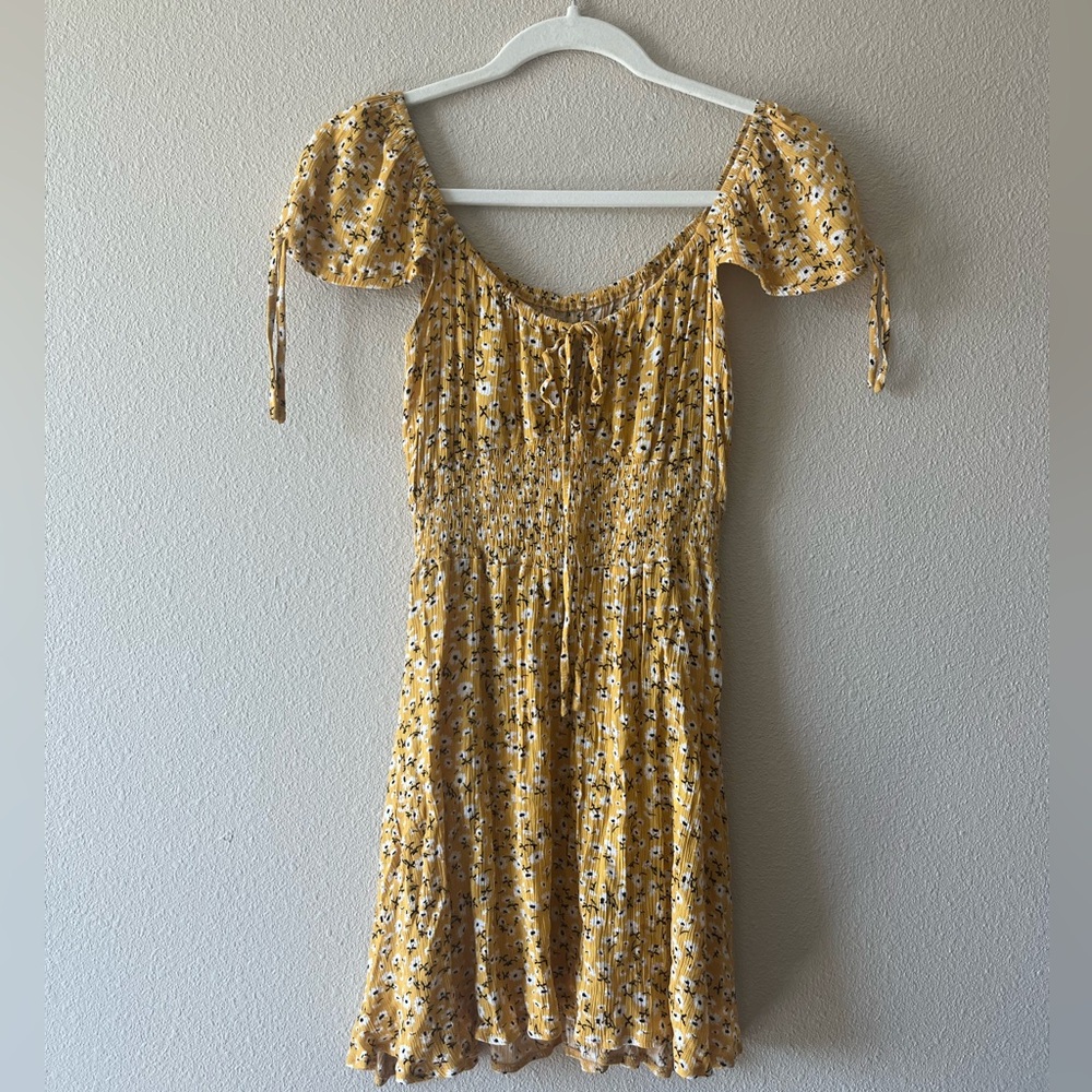 (NEVER WORN) PacSun Mustard Floral Mini Dress